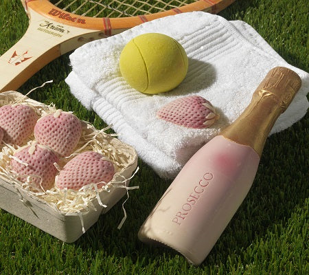 How to throw your own winning Wimbledon party!