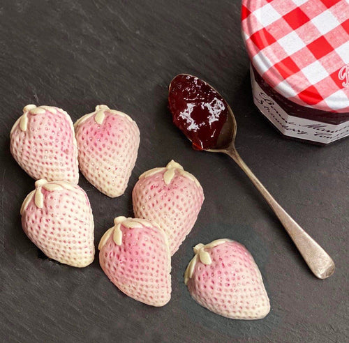 White Chocolate Strawberry Punnet