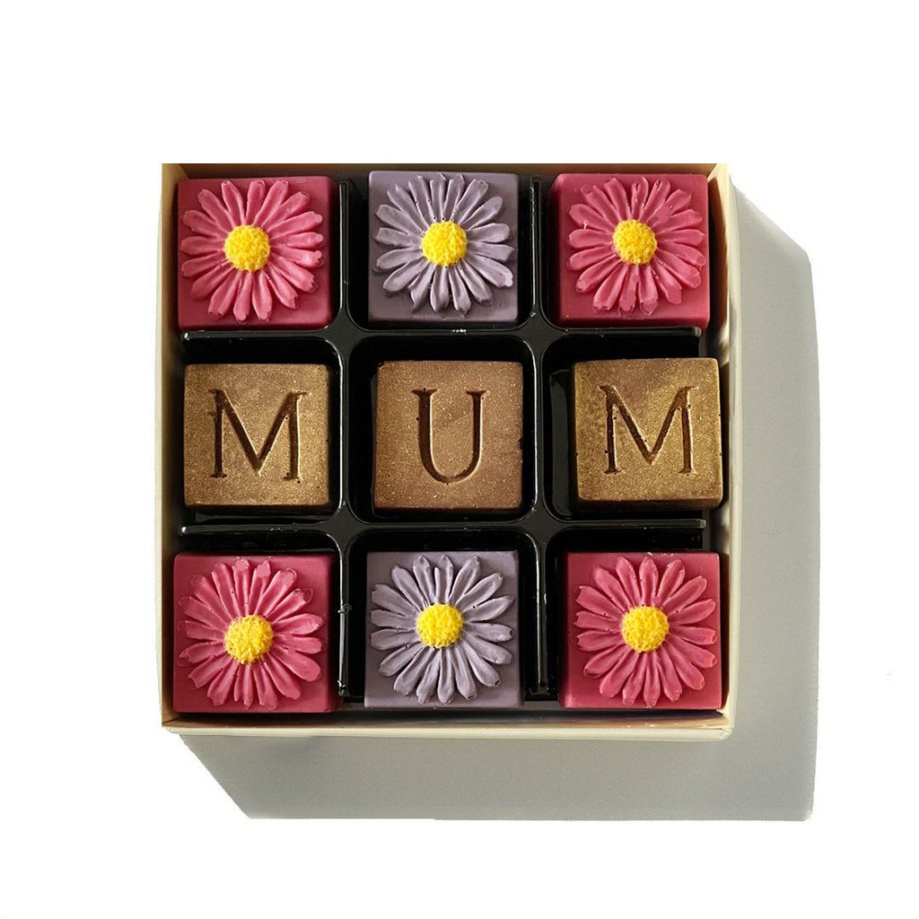 Milk Chocolate Mum & Flowers