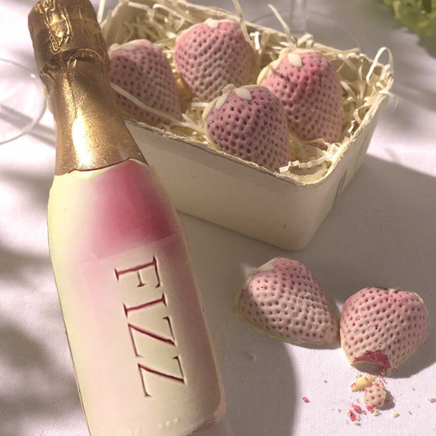Chocolate Fizz And Strawberries Gift Box